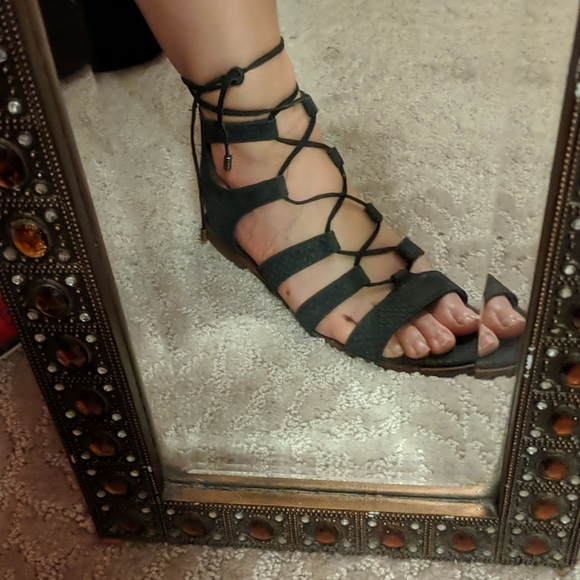 Gladiator lace up sandels - Picture 4 of 4